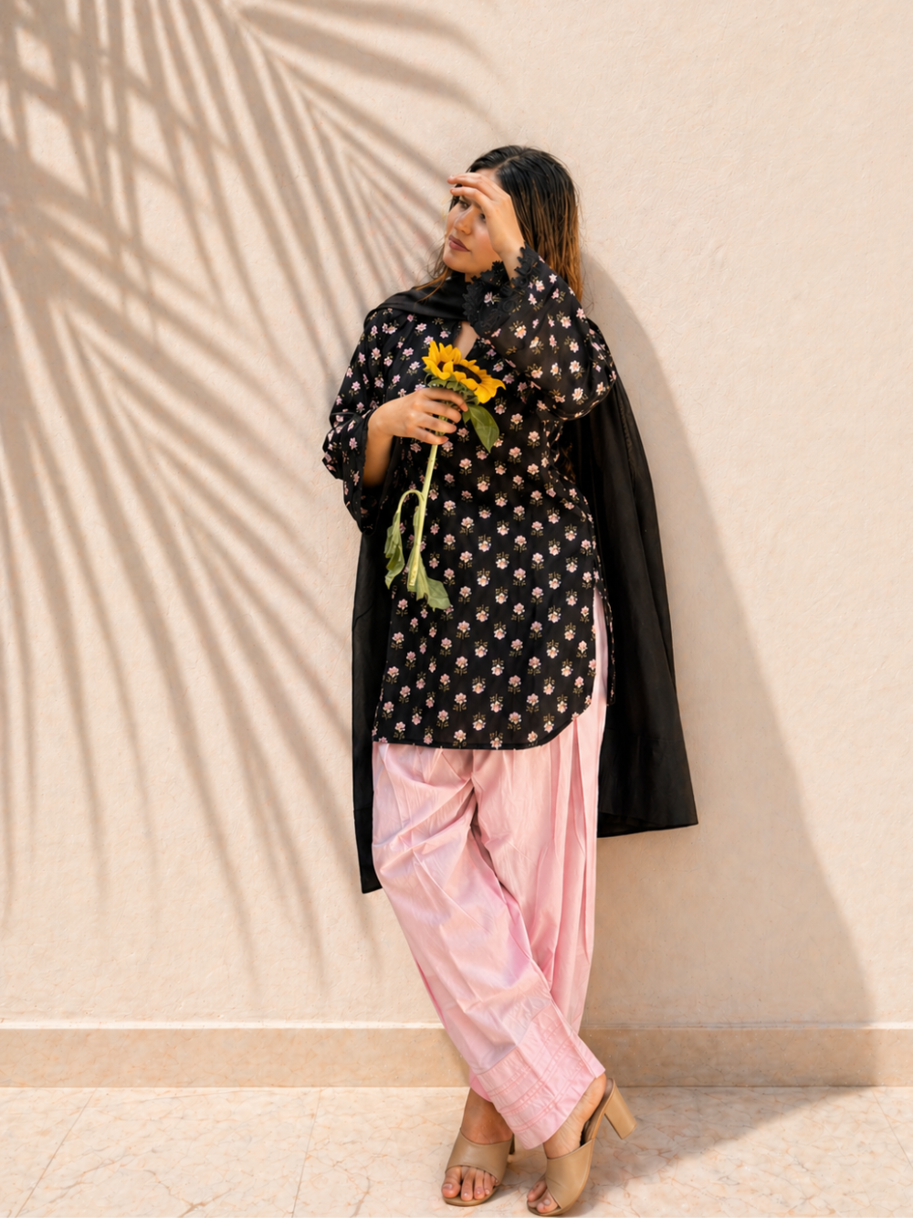 Black Short Kurta & Farshi Shalwar Set | JOVI India