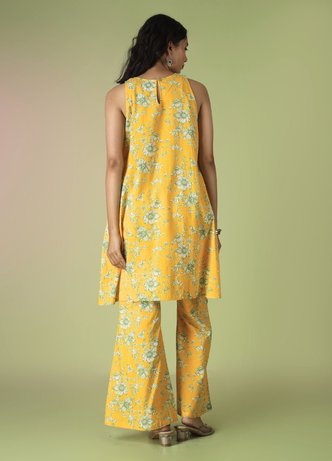 Yellow Sleeveless Kurta with Flared Pants | JOVI India