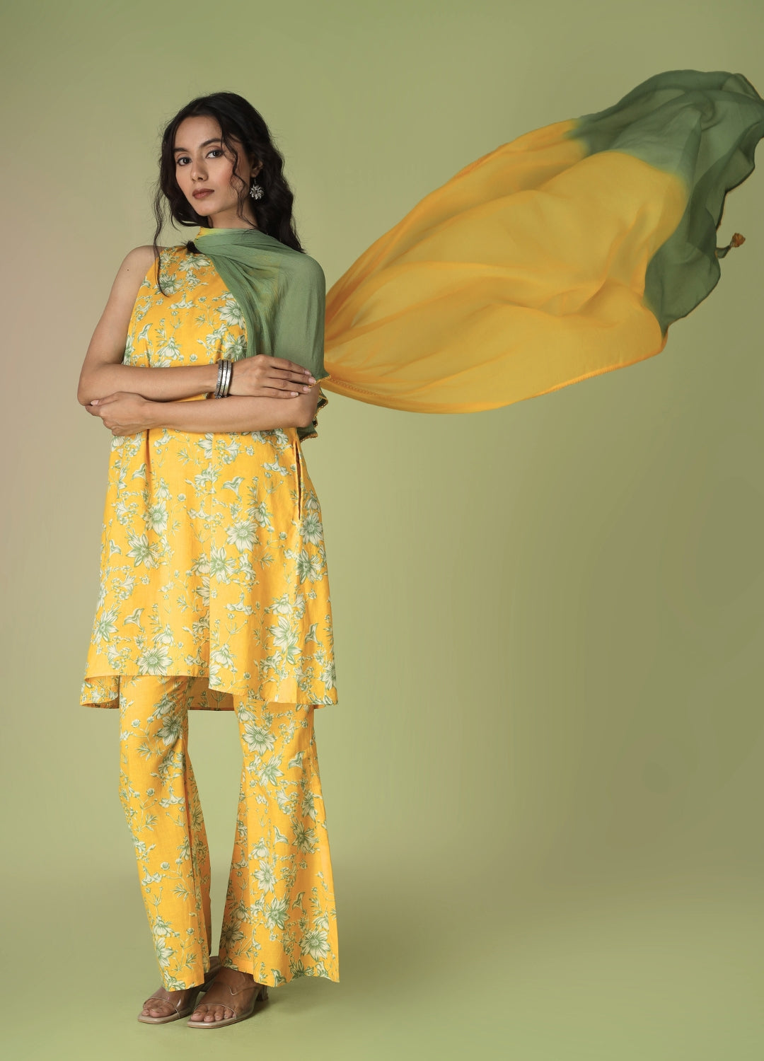 Yellow Sleeveless Kurta with Flared Pants | JOVI India