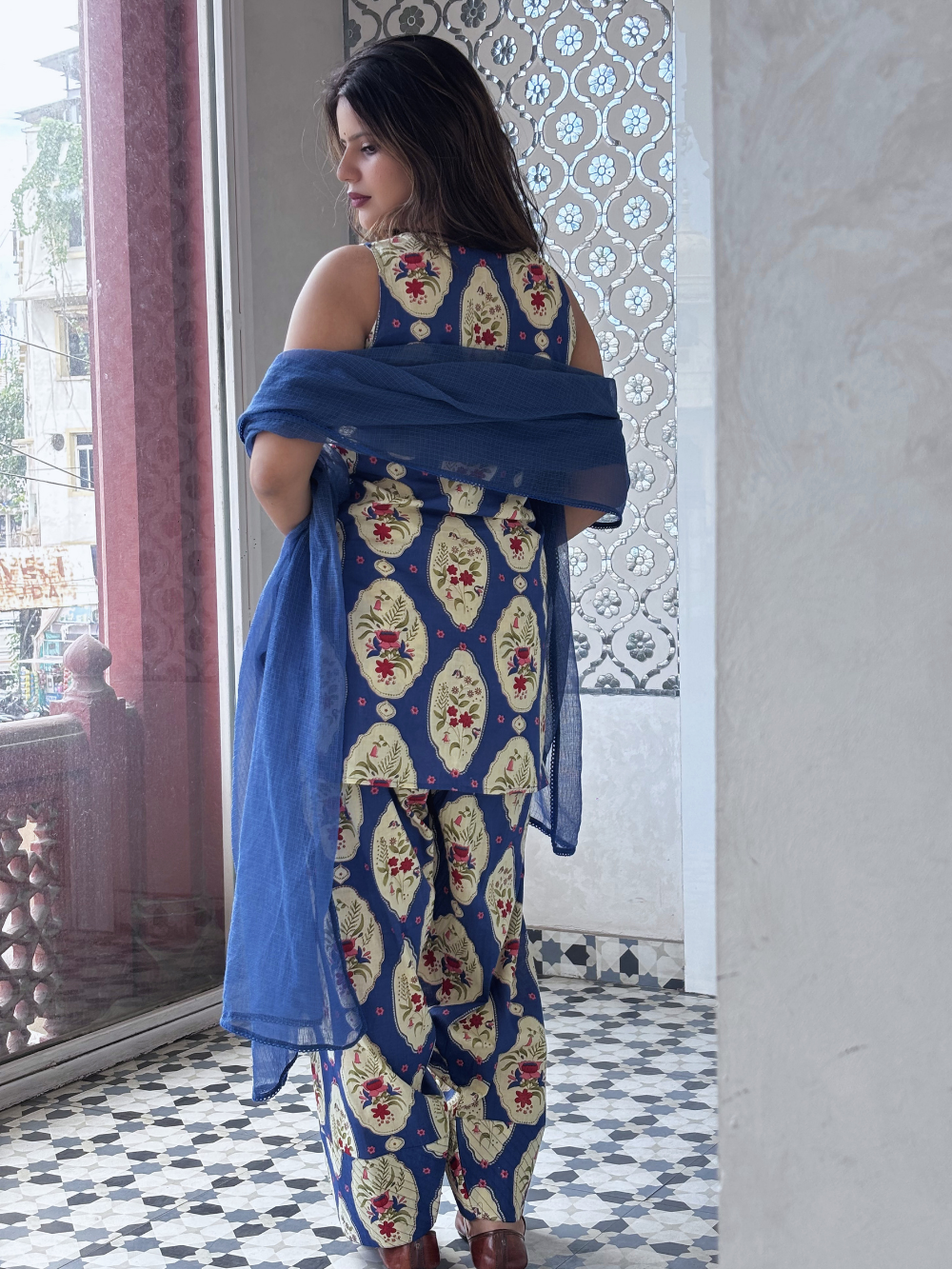 Neel Mughal Print Farshi Set | JOVI India