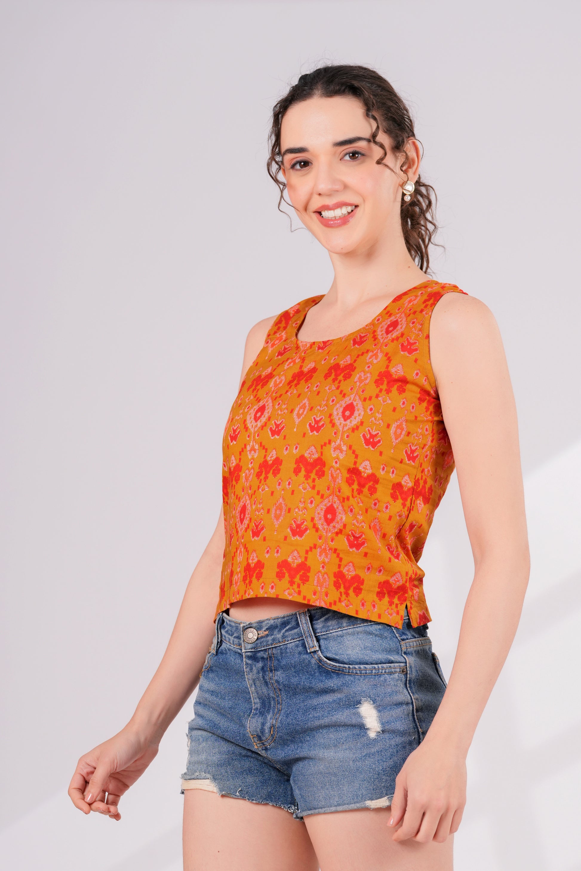Mustard Ikkat Back Keyhole Crop Top | JOVI India