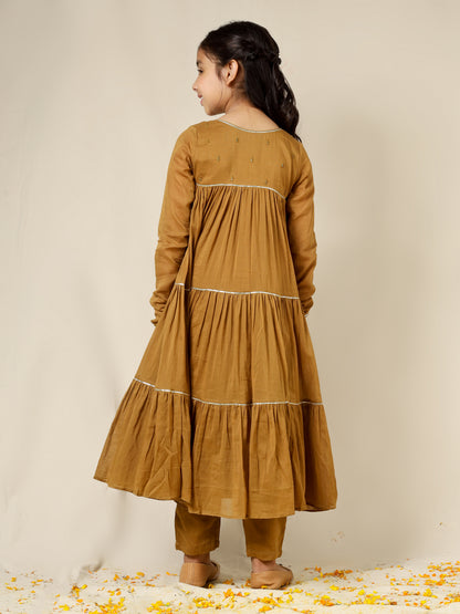 Jiyara Brown Multi-Tiered Suit Set
